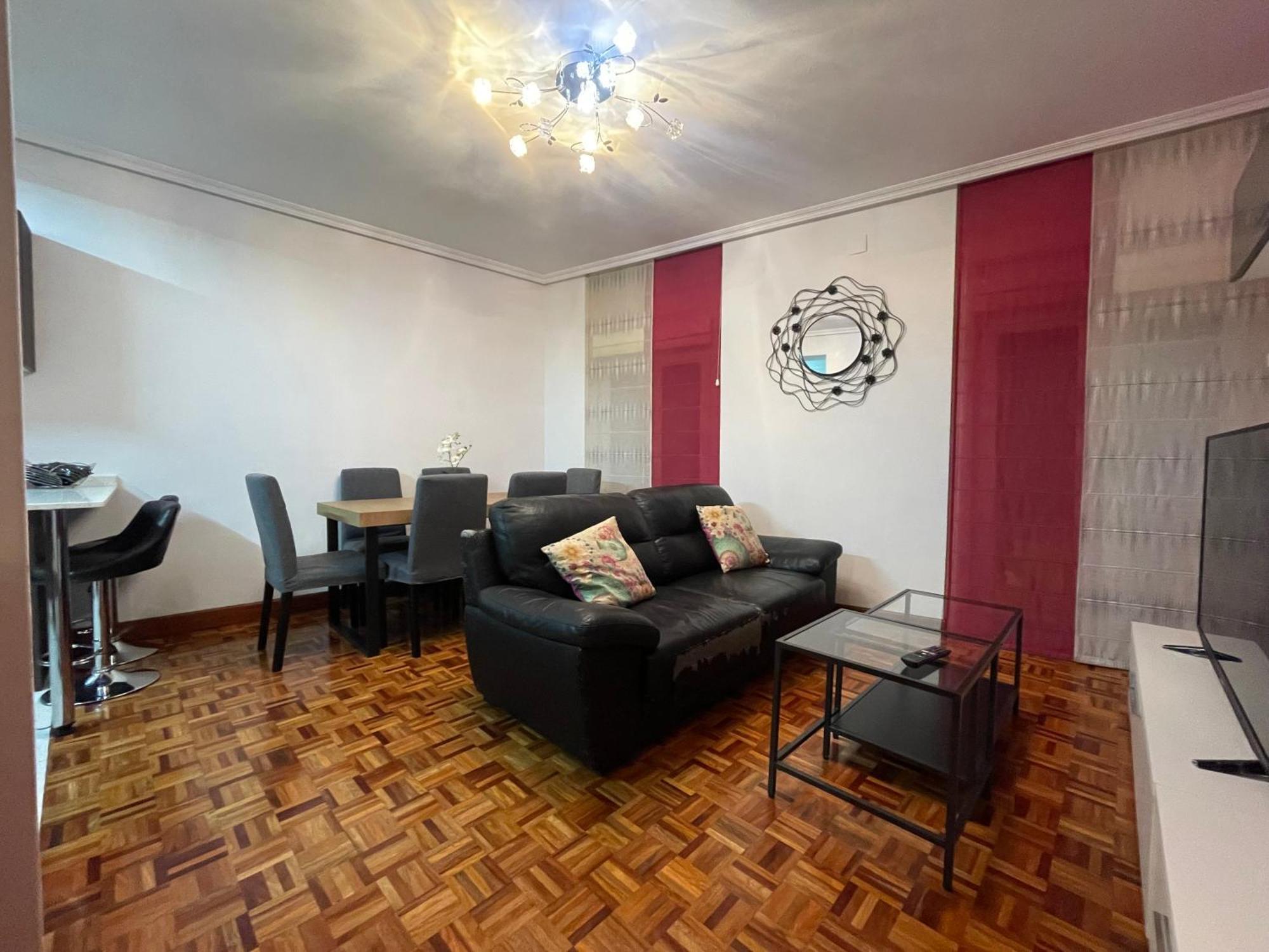 Encantador Apartamento En El Centro De Castro Кастро-Урдиалес Экстерьер фото