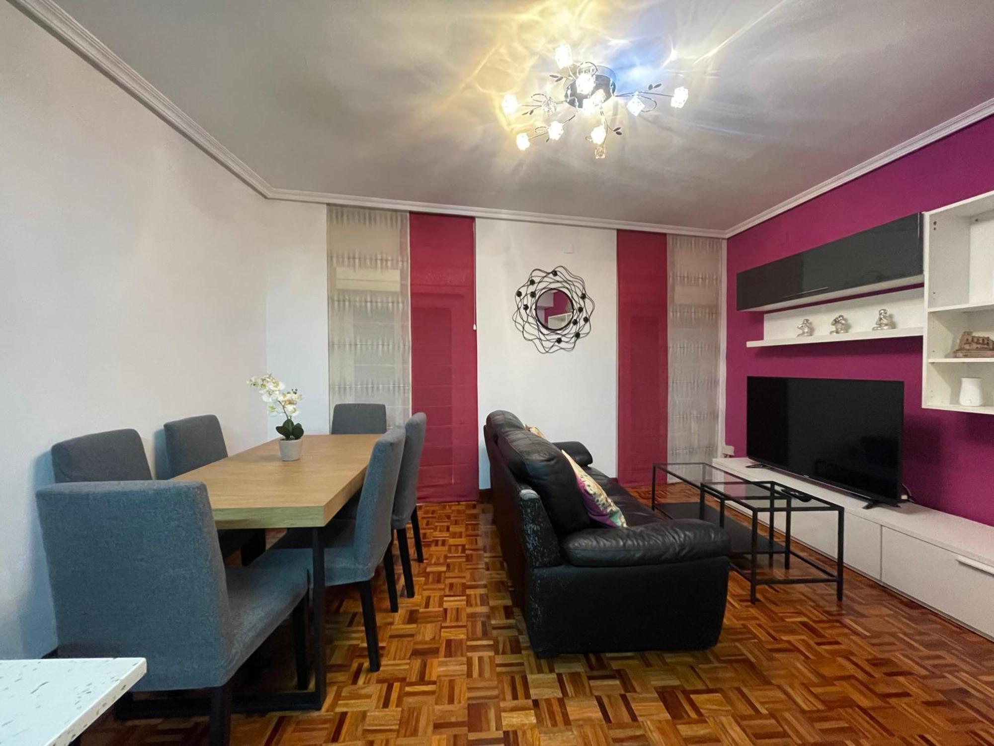 Encantador Apartamento En El Centro De Castro Кастро-Урдиалес Экстерьер фото